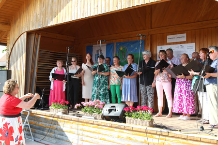 Kulturna prireditev Na lepi Menišiji 25 foto Ljubo Vukelič